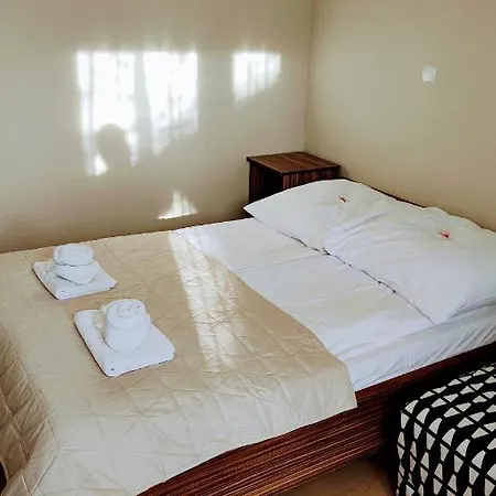 Siesta Guest house *